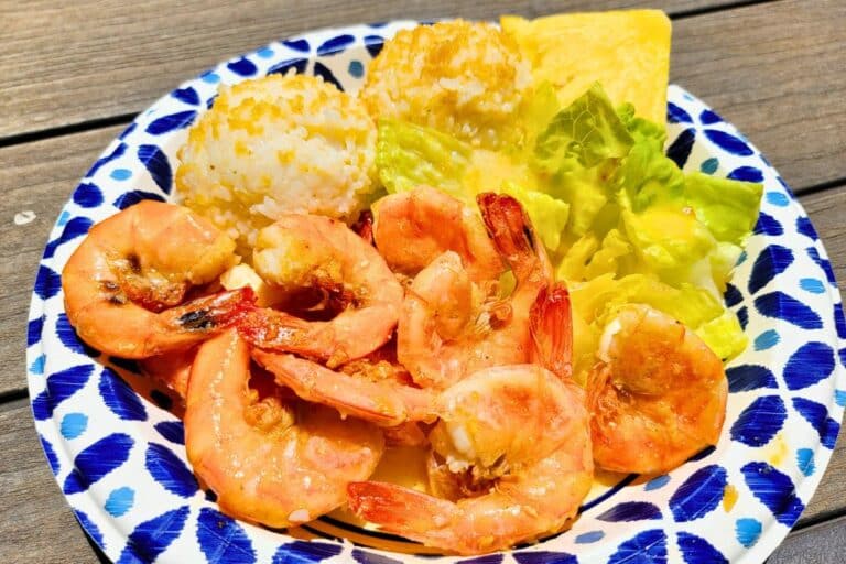 16 Delicious Eats on Oahu’s North Shore (Food Trucks, Cafes, & More!)🍤🍍
