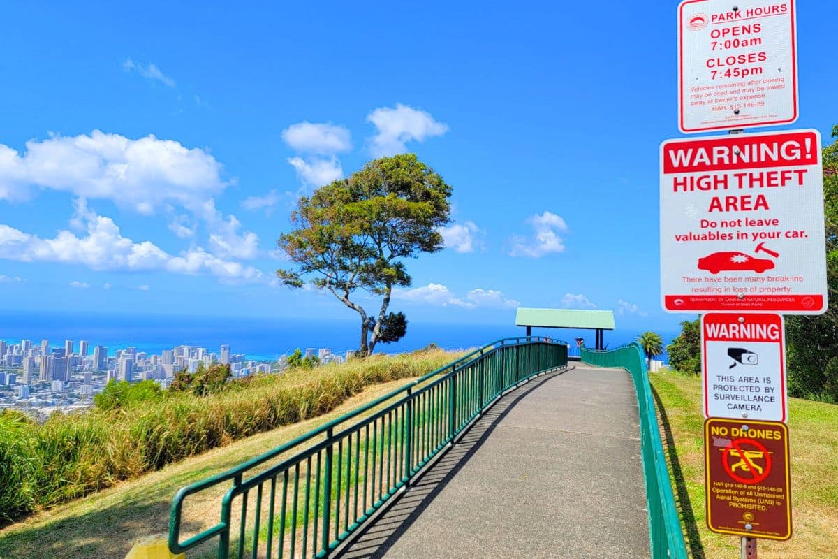 With Panoramic Views Over Honolulu, the Tantalus Lookout is an Oahu ...