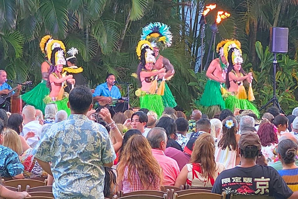 Waikiki Starlight Luau Hilton Hawaiian Village