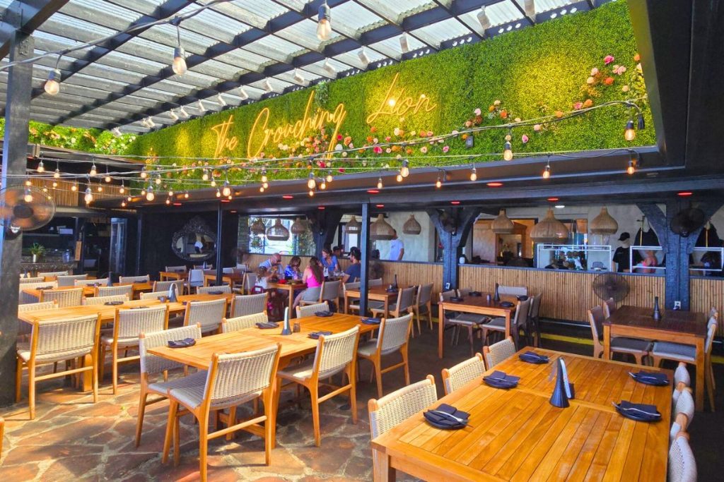 The Crouching Lion Oahu Restaurants