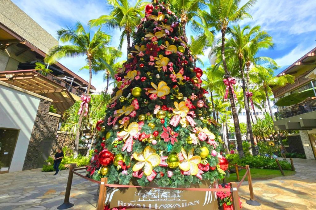 The Christmas tree at the Royal Hawaiian Center