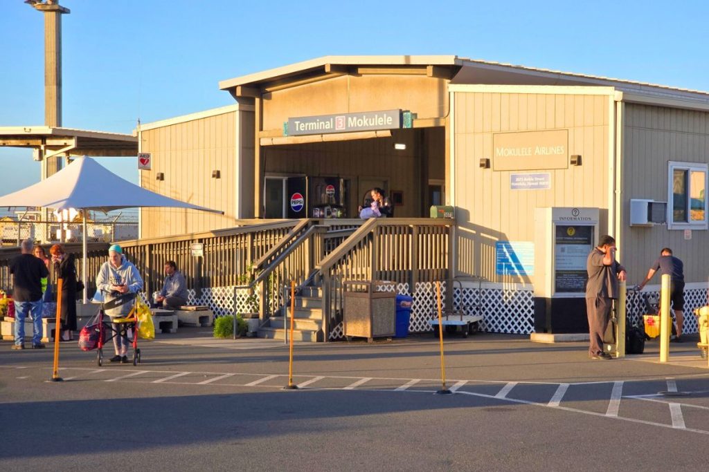 Mokulele Terminal 3 at Honolulu Airport