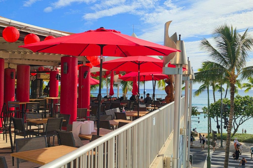 Tikis Happy Hour Waikiki